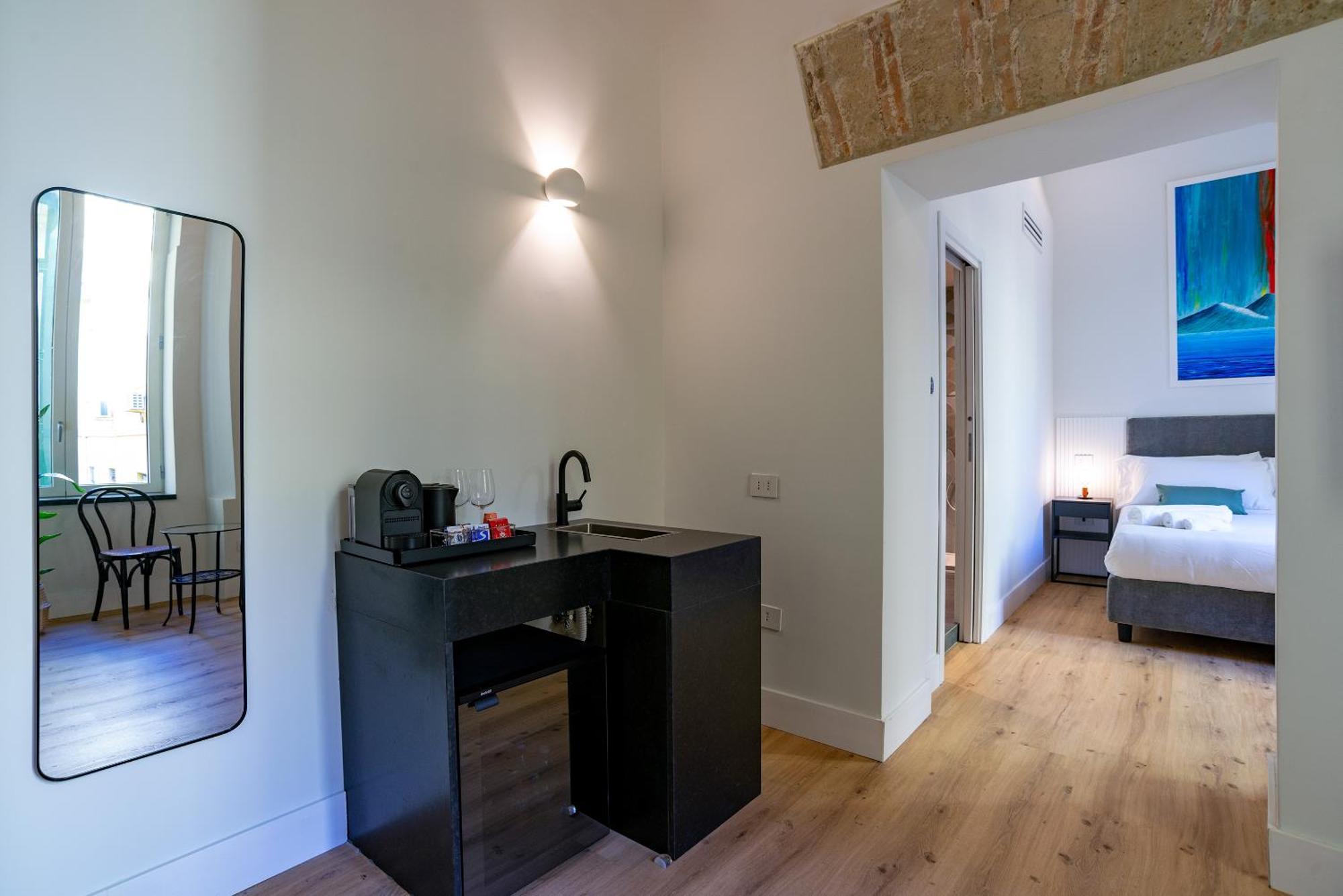 Rolando Domus Bed and Breakfast Napels Buitenkant foto